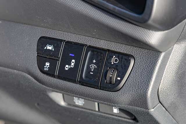 Hyundai IONIQ 1.6 GDi Hybrid Premium SE 5dr DCT