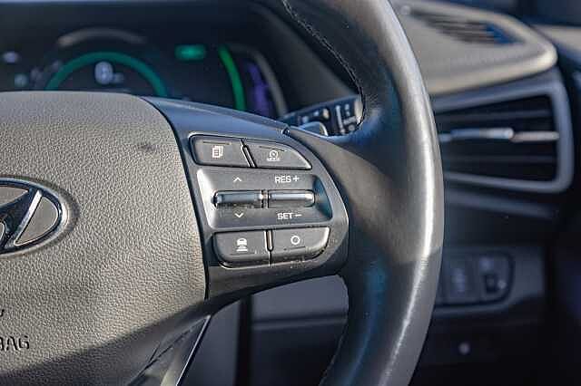 Hyundai IONIQ 1.6 GDi Hybrid Premium SE 5dr DCT