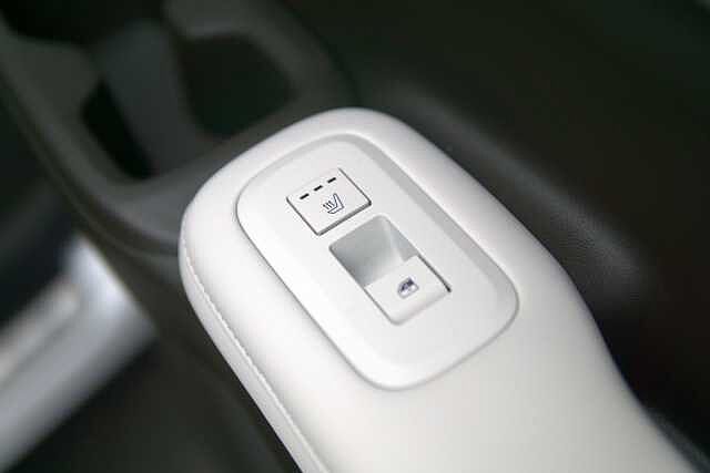 Hyundai SANTA FE 1.6 TGDi 239 Hybrid Ultimate 5dr Auto