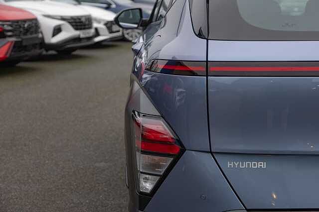 Hyundai KONA 1.6 Hybrid 129 Advance 5dr DCT Meta BLUE