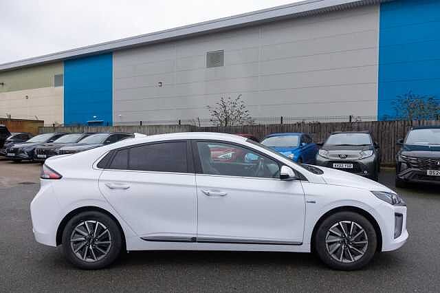 Hyundai IONIQ 100kW Premium SE 38kWh 5dr Auto