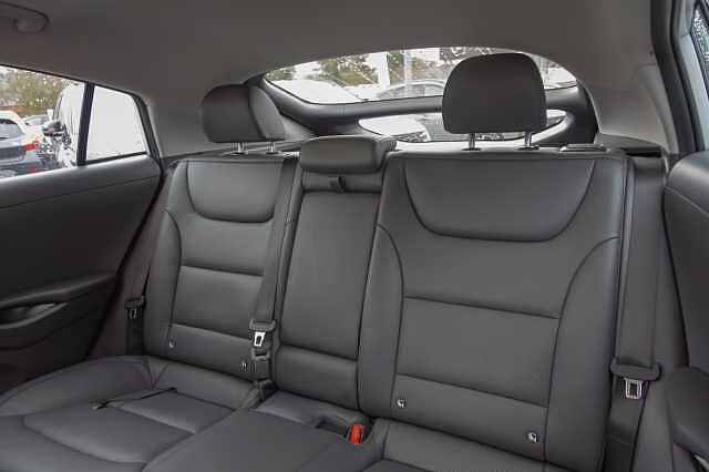 Hyundai IONIQ 100kW Premium SE 38kWh 5dr Auto