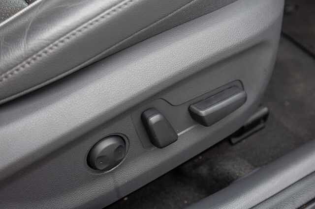 Hyundai IONIQ 100kW Premium SE 38kWh 5dr Auto