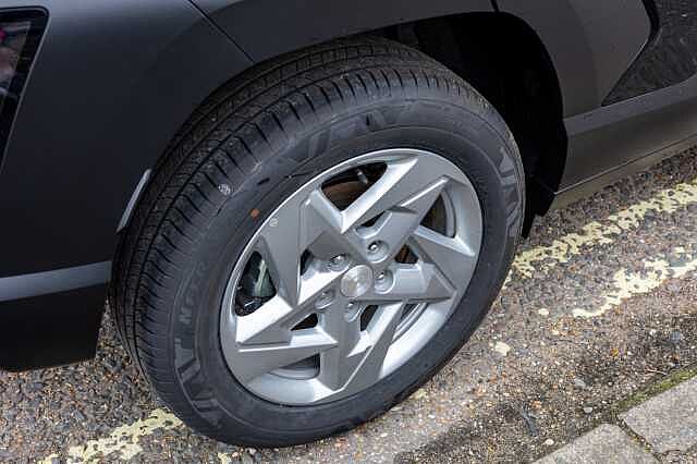 Hyundai KONA 1.6T 138 Advance 5dr Abyss Black