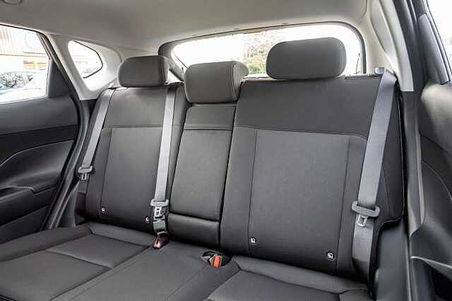 Hyundai KONA 1.6T 138 Advance 5dr Abyss Black