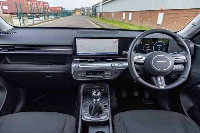 Hyundai KONA 1.6T 138 Advance 5dr Abyss Black