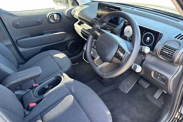 Hyundai INSTER 85kW 02 49kWh 5dr Auto Abyss Black