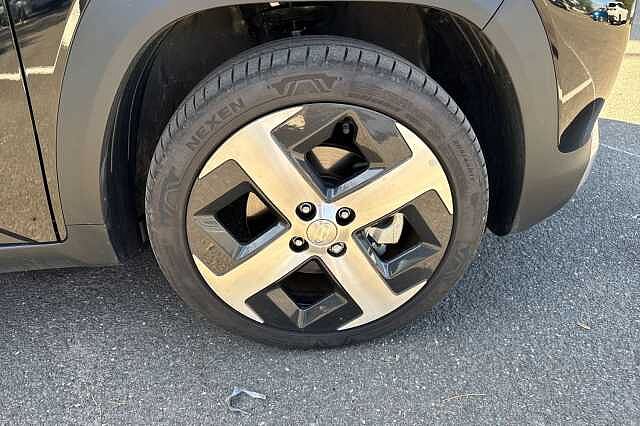 Hyundai INSTER 85kW 02 49kWh 5dr Auto Abyss Black