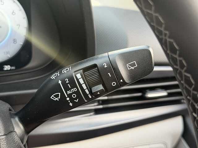 Hyundai I20 1.0T GDi 90 Tech Line 5dr DCT Lucid LIME