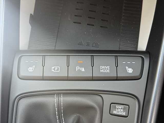 Hyundai I20 1.0T GDi 90 Tech Line 5dr DCT Lucid LIME