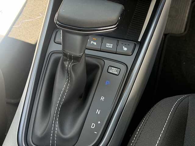 Hyundai I20 1.0T GDi 90 Tech Line 5dr DCT Lucid LIME