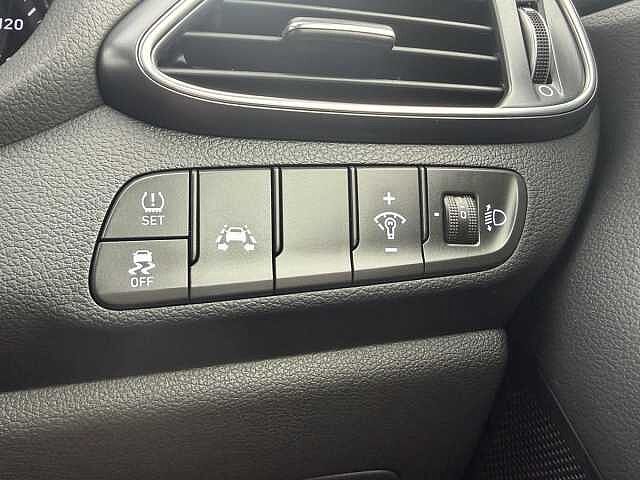 Hyundai i30 1.4T GDI N Line+ [Nav] 5dr