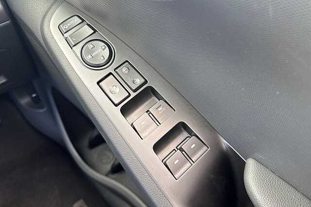 Hyundai IONIQ 100kW Premium 38kWh 5dr Auto