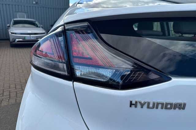 Hyundai IONIQ 100kW Premium 38kWh 5dr Auto