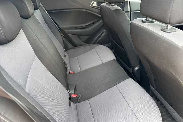 Hyundai i20 1.2 MPi Play 5dr