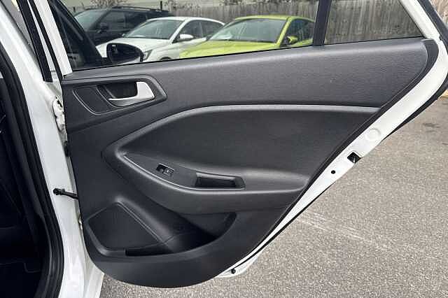 Hyundai i20 1.2 MPi Play 5dr