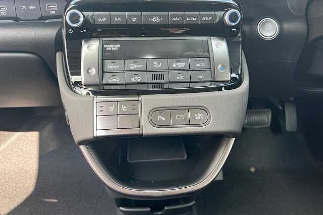 Hyundai INSTER Long Range 49kwh 02 Suv 5dr Electric Auto (115 Ps) Atlas White