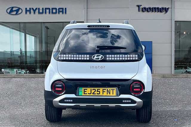 Hyundai INSTER Long Range 49kwh 02 Suv 5dr Electric Auto (115 Ps) Atlas White