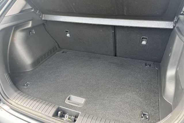 Hyundai KONA 1.6 H Gdi Premium Suv 5dr Petrol Hybrid Dct Euro 6 (s/s) (141 Ps) Black