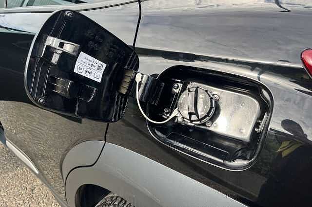 Hyundai KONA 1.6 H Gdi Premium Suv 5dr Petrol Hybrid Dct Euro 6 (s/s) (141 Ps) Black