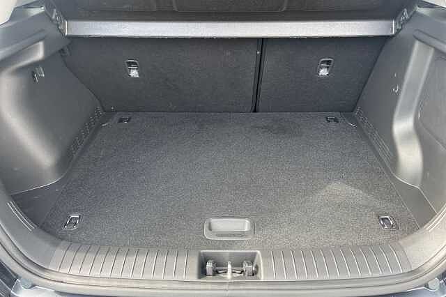 Hyundai KONA 1.6 H Gdi Premium Suv 5dr Petrol Hybrid Dct Euro 6 (s/s) (141 Ps) Black