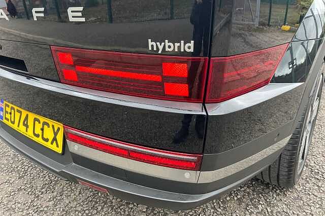 Hyundai SANTA FE 1.6 H T Gdi Ultimate Suv 5dr Petrol Hybrid Auto Euro 6 (s/s) (7seat) (215 Ps) Abyss Black