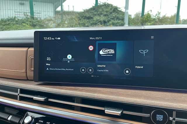 Hyundai SANTA FE 1.6 H T Gdi Ultimate Suv 5dr Petrol Hybrid Auto Euro 6 (s/s) (7seat) (215 Ps) Abyss Black