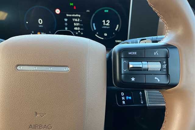 Hyundai SANTA FE 1.6 H T Gdi Ultimate Suv 5dr Petrol Hybrid Auto Euro 6 (s/s) (7seat) (215 Ps) Abyss Black