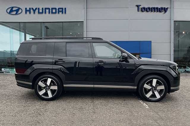 Hyundai SANTA FE 1.6 H T Gdi Ultimate Suv 5dr Petrol Hybrid Auto Euro 6 (s/s) (7seat) (215 Ps) Abyss Black