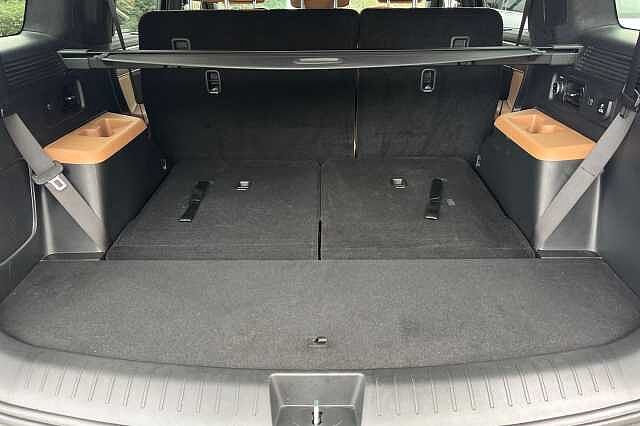 Hyundai SANTA FE 1.6 H T Gdi Ultimate Suv 5dr Petrol Hybrid Auto Euro 6 (s/s) (7seat) (215 Ps) Abyss Black