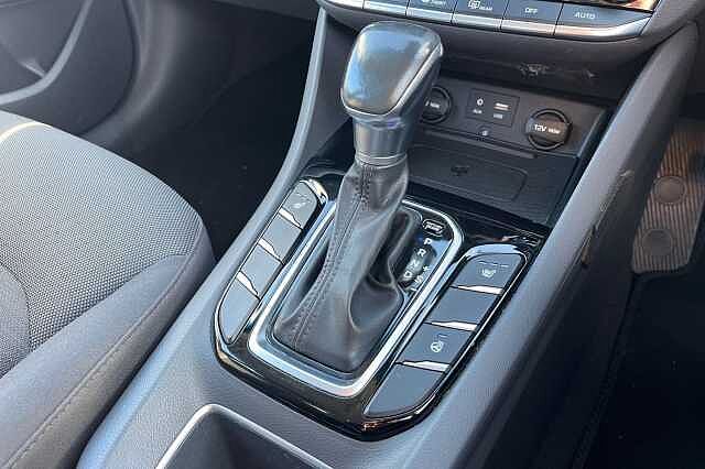 Hyundai Ioniq 1.6 H Gdi Premium Hatchback 5dr Petrol Hybrid Dct Euro 6 (s/s) (141 Ps)