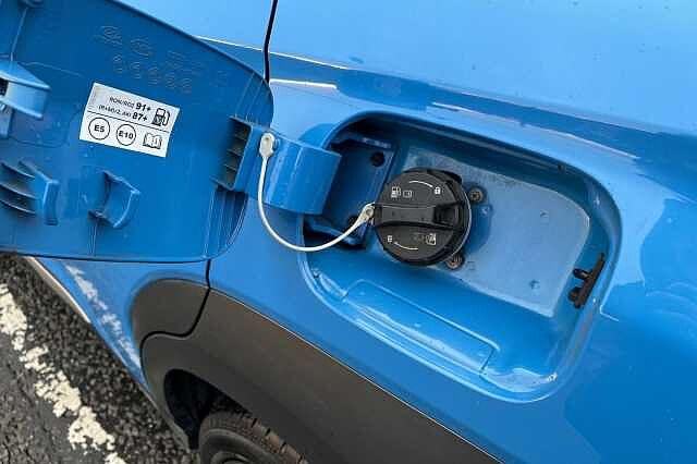 Hyundai KONA 1.6 H Gdi Premium Suv 5dr Petrol Hybrid Dct Euro 6 (s/s) (141 Ps) Surfy Blue