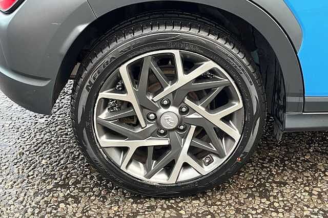 Hyundai KONA 1.6 H Gdi Premium Suv 5dr Petrol Hybrid Dct Euro 6 (s/s) (141 Ps) Surfy Blue