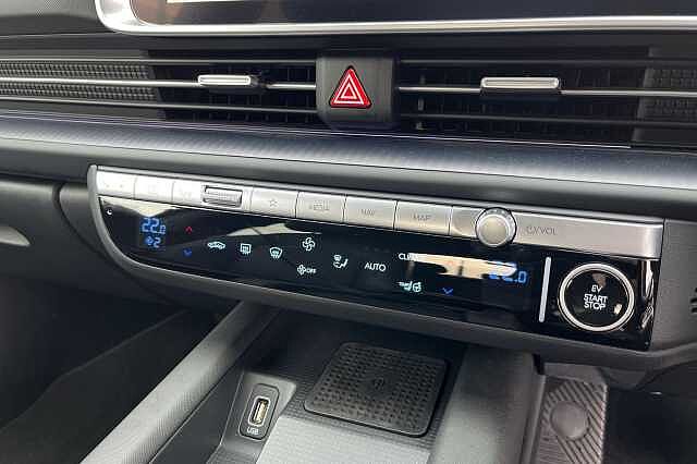 Hyundai IONIQ 6 77.4kwh Ultimate Saloon 4dr Electric Auto Awd (325 Ps) Additional Pearl - Transmission blue