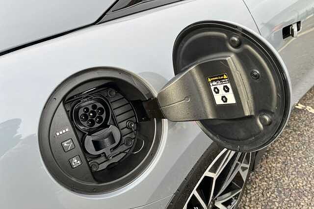 Hyundai IONIQ 6 77.4kwh Ultimate Saloon 4dr Electric Auto Awd (325 Ps) Additional Pearl - Transmission blue