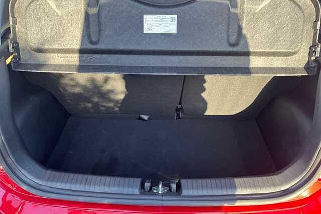 Hyundai I10 1.2 Se Connect Hatchback 5dr Petrol Manual Euro 6 (s/s) (84 Ps) Red