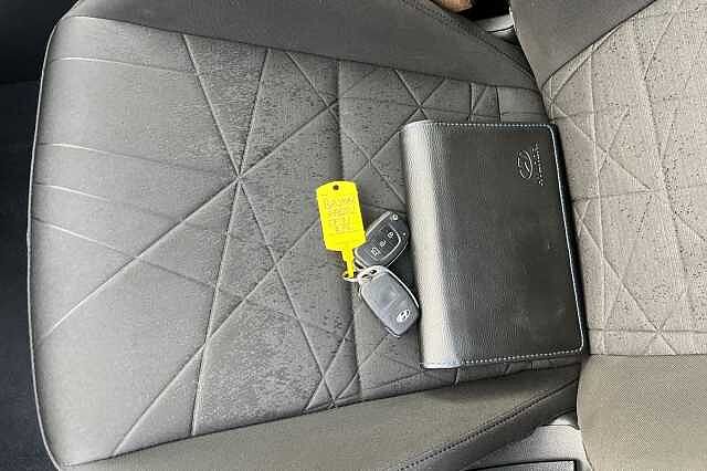 Hyundai Bayon 1.0 T Gdi Mhev Se Connect Suv 5dr Petrol Hybrid Manual Euro 6 (s/s) (100 Ps)