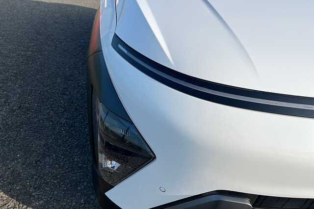 Hyundai KONA 1.6 H Gdi Advance Suv 5dr Petrol Hybrid Dct Euro 6 (s/s) (141 Ps) Atlas White