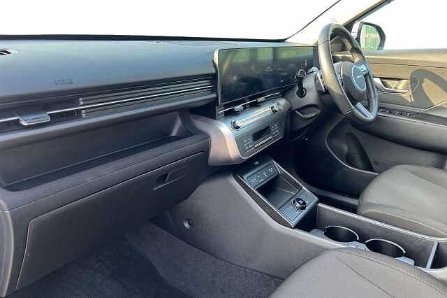 Hyundai KONA 1.6 H Gdi Advance Suv 5dr Petrol Hybrid Dct Euro 6 (s/s) (141 Ps) Atlas White