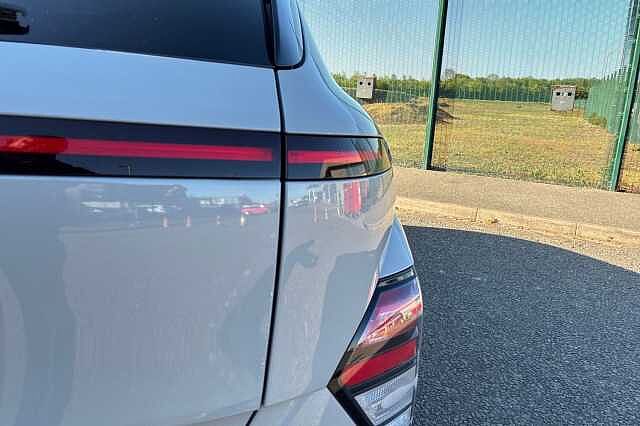 Hyundai KONA 1.6 H Gdi N Line Suv 5dr Petrol Hybrid Dct Euro 6 (s/s) (129 Ps) Cdyber Grey