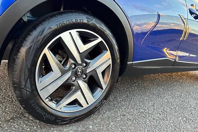 Hyundai BAYON 1.0 T Gdi Mhev Premium Suv 5dr Petrol Hybrid Dct Euro 6 (s/s) (100 Ps) Blue