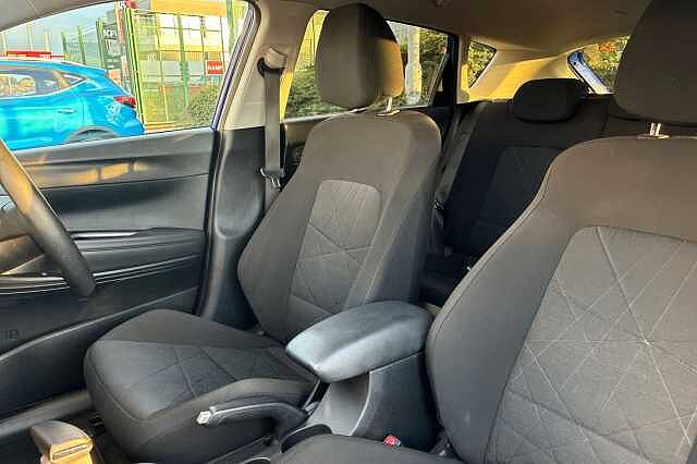 Hyundai BAYON 1.0 T Gdi Mhev Premium Suv 5dr Petrol Hybrid Dct Euro 6 (s/s) (100 Ps) Blue