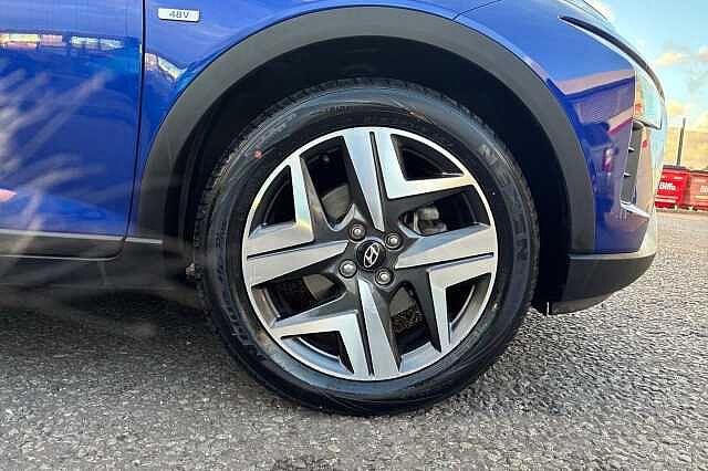 Hyundai BAYON 1.0 T Gdi Mhev Premium Suv 5dr Petrol Hybrid Dct Euro 6 (s/s) (100 Ps) Blue