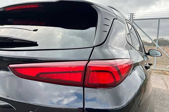 Hyundai KONA 1.6 H Gdi Ultimate Suv 5dr Petrol Hybrid Dct Euro 6 (s/s) (141 Ps) Black