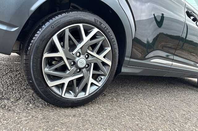 Hyundai KONA 1.6 H Gdi Ultimate Suv 5dr Petrol Hybrid Dct Euro 6 (s/s) (141 Ps) Black