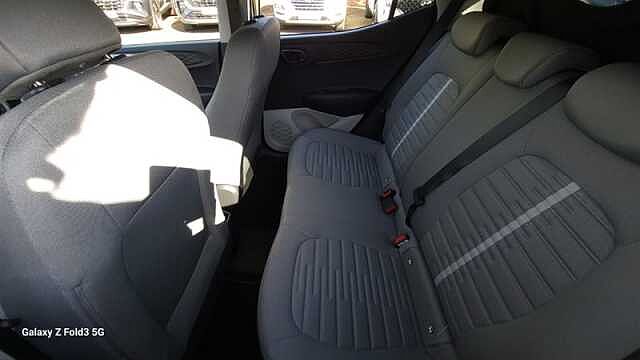 Hyundai I10 1.0 Premium Hatchback 5dr Petrol Auto Euro 6 (s/s) (63 ps) Green