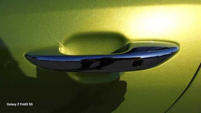 Hyundai I10 1.0 Premium Hatchback 5dr Petrol Auto Euro 6 (s/s) (63 ps) Green