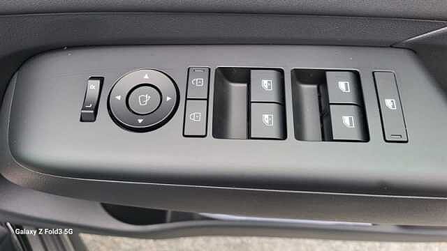 Hyundai KONA 1.6 h-GDi N Line S SUV 5dr Petrol Hybrid DCT Euro 6 (s/s) (129 ps) Black