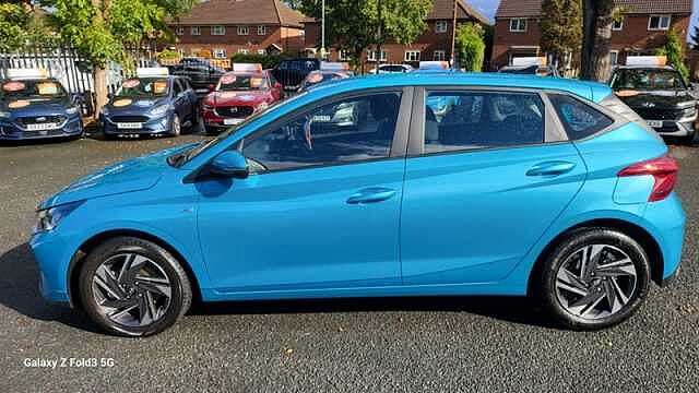 Hyundai I20 1.0 T-GDi MHEV SE Connect Hatchback 5dr Petrol Hybrid Manual Euro 6 (s/s) (100 p Blue