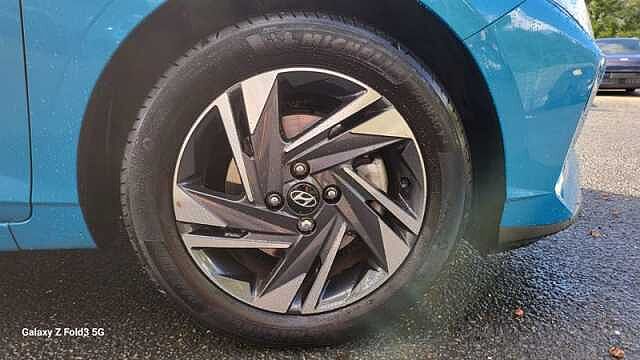 Hyundai I20 1.0 T-GDi MHEV SE Connect Hatchback 5dr Petrol Hybrid Manual Euro 6 (s/s) (100 p Blue